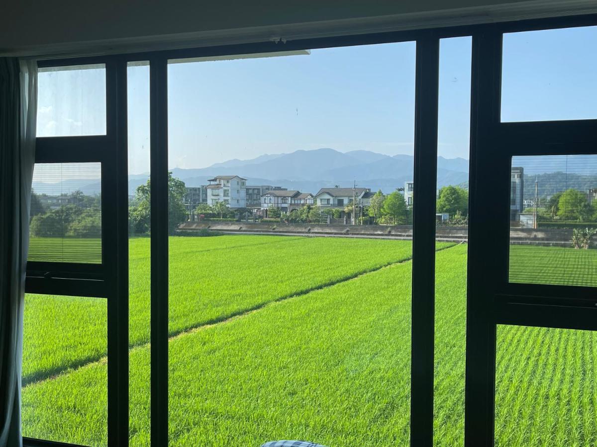 方興top會館 全新包棟電梯民宿 سانكينغ المظهر الخارجي الصورة
