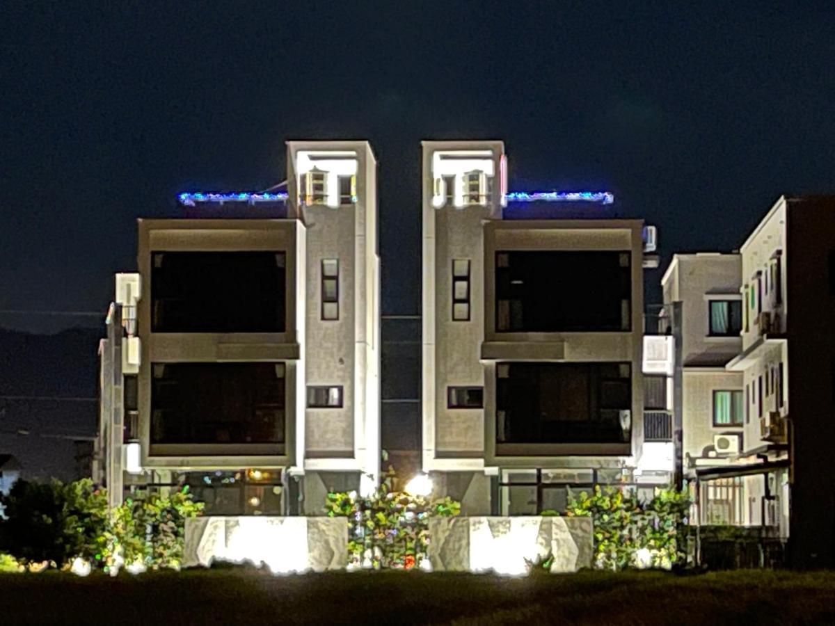 方興top會館 全新包棟電梯民宿 سانكينغ المظهر الخارجي الصورة