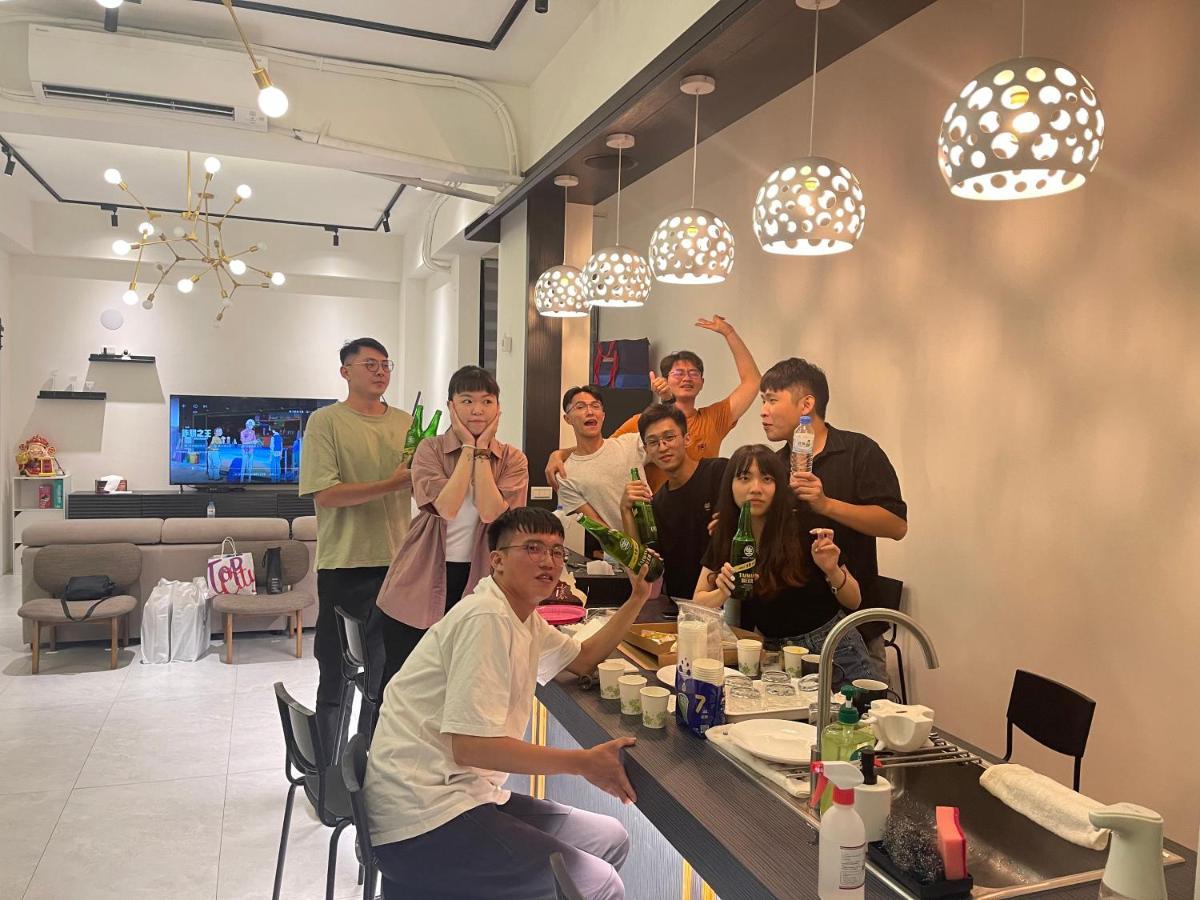 方興top會館 全新包棟電梯民宿 سانكينغ المظهر الخارجي الصورة